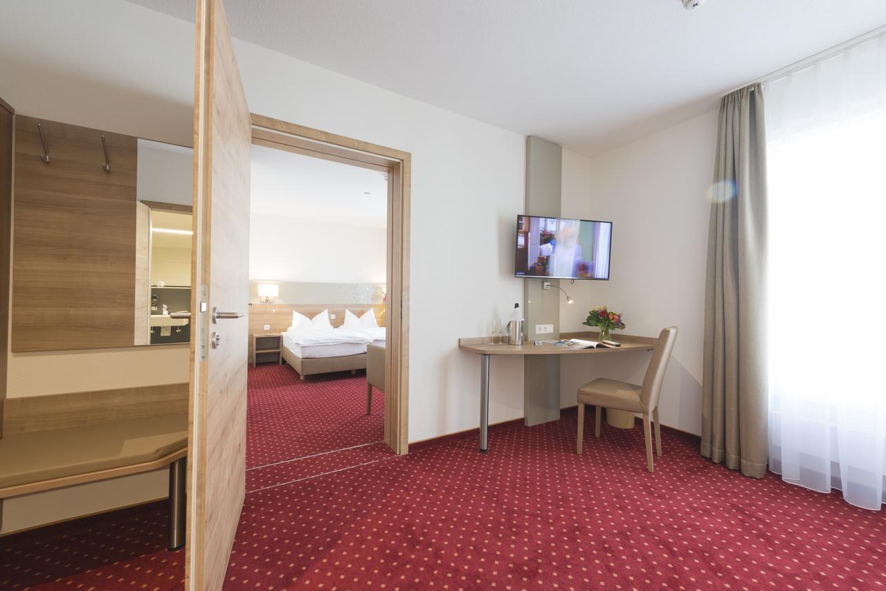 Hotel Restaurant Baeren Isny im Allgau Bagian luar foto